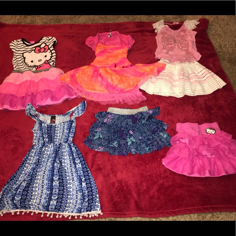 Girls dresses/skirts